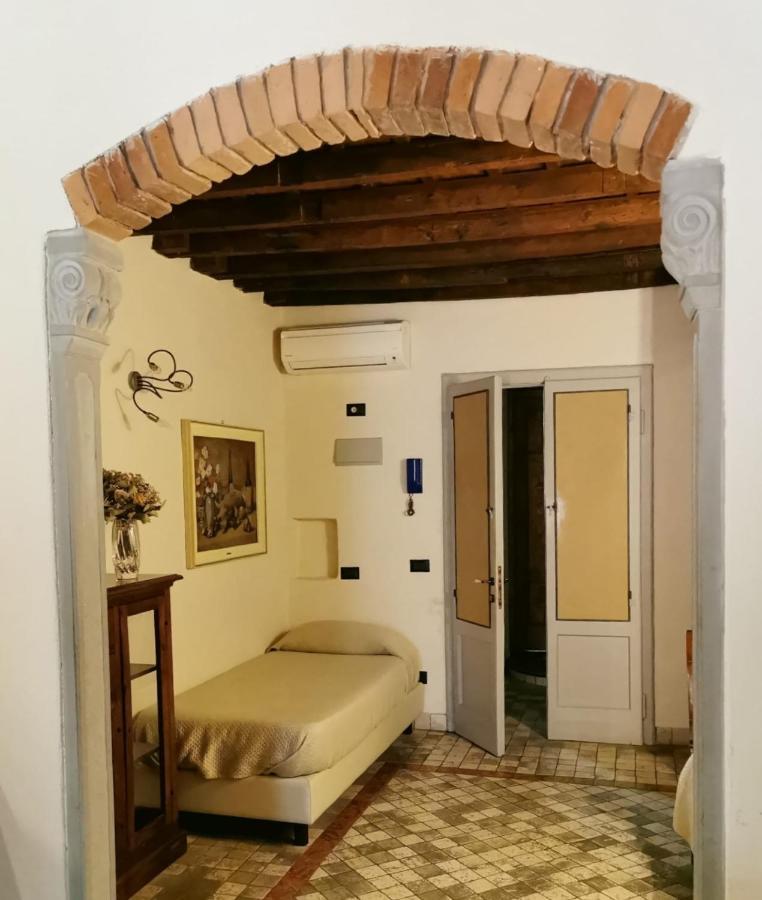 Angolo Del Poeta Bergame Extérieur photo